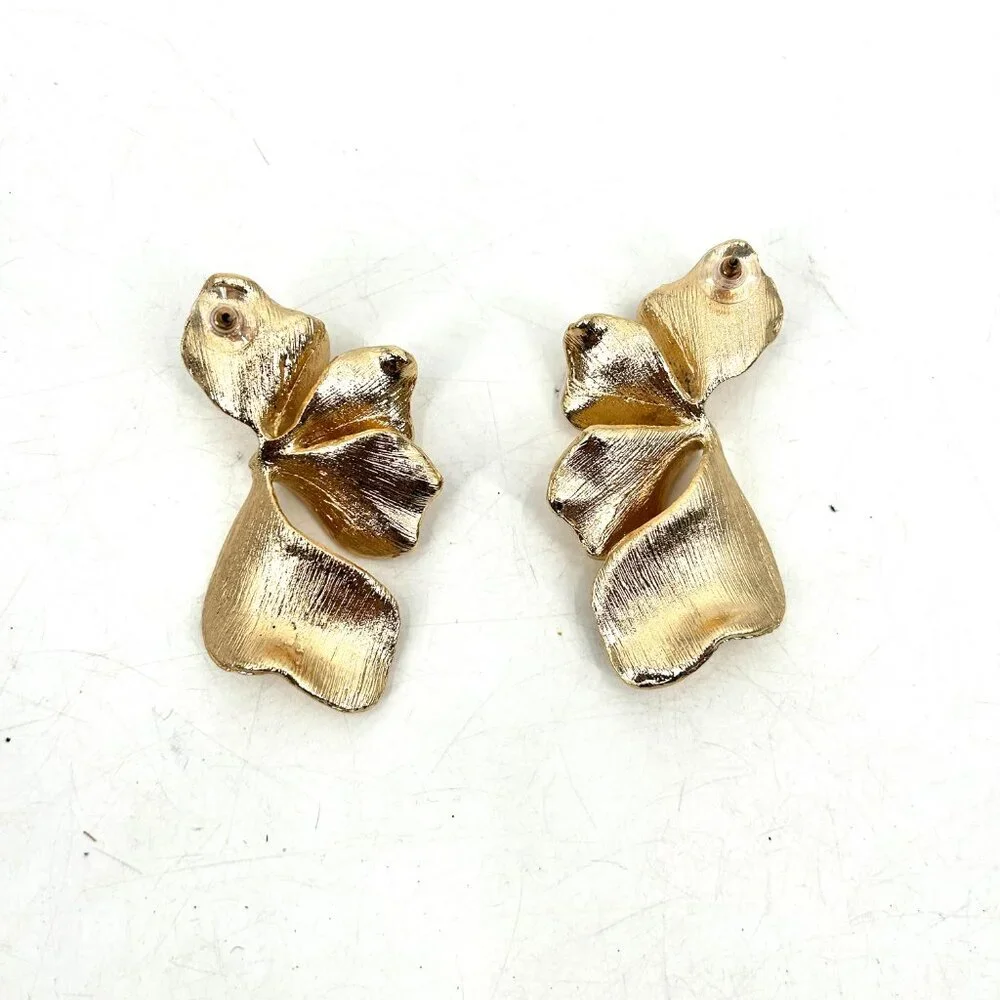 Women's Gold Tone Large Chunky Textured Metal Floral Dangle Earrings Costume